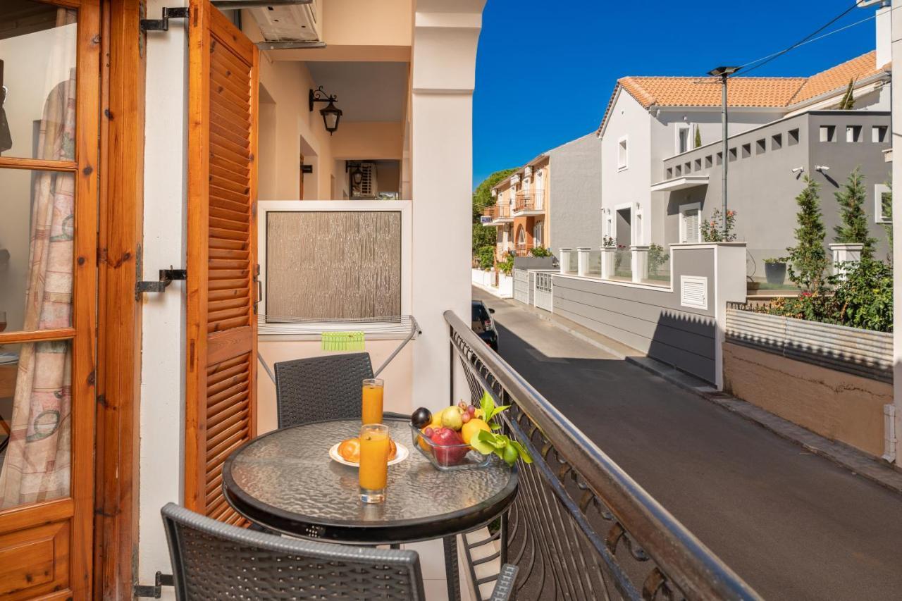 Alexatos Studios & Apartments Agia Efimia Eksteriør billede