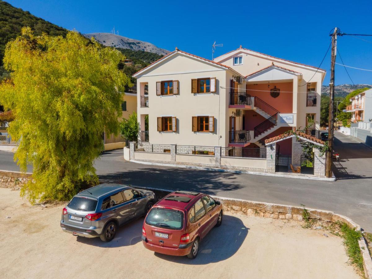 Alexatos Studios & Apartments Agia Efimia Eksteriør billede