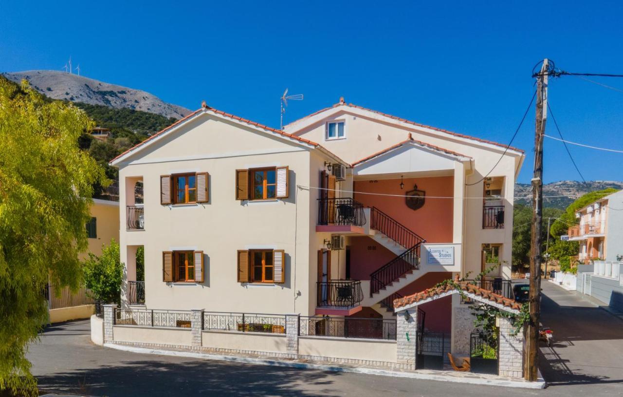 Alexatos Studios & Apartments Agia Efimia Eksteriør billede